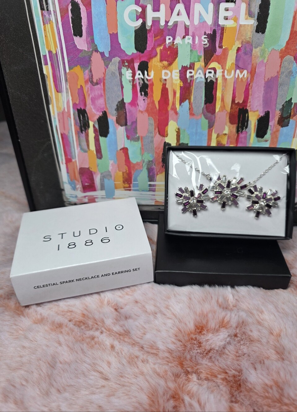 Avon Celestial Spark Necklace and Earring Set